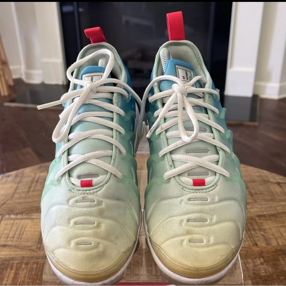Nike Air VaporMax Plus Mint Foam Laser Blue DQ7651-300 Women's Size 6.5